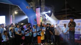 Pj Wali Kota Tangerang Melepas Ribuan Pelari Padati Tangerang Color Run Night 2025.
