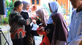 Pj Wali Kota Tangerang Silaturahmi dan Berbagi ke Lingkungan Warga.