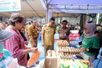 Wakil Walikota Tangerang Menghadiri Kegiatan Gerakan Pangan Murah di Kecamatan Periuk