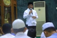 Memasuki Bulan Suci Ramadhan, Wali Kota Tangerang Tarawih di Masjid Al - A'zhom.