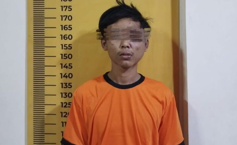 Polres Metro Tangerang Kota Tangkap Pelaku Penipuan COD yang Menggunakan Golok.