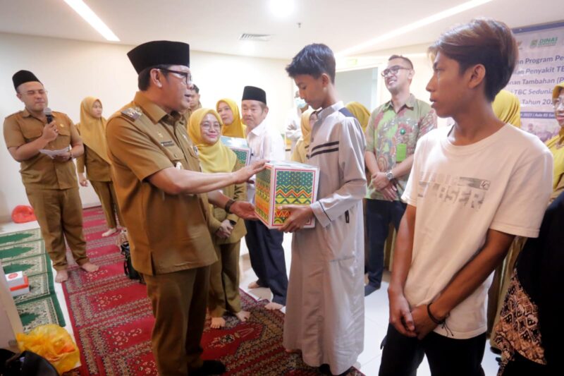 Hari TBC Sedunia, Pemkot Tangerang Salurkan PMT.