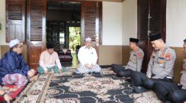 Mohon doa dan Dukungan Polri Untuk Masyarakat, Kapolres Metro Tangerang Kota Sambangi Ponpes Alhasaniyah.