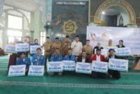 Walikota Tangerang Membagikan Beasiswa Mahasiswa Keluarga Prasejahtera