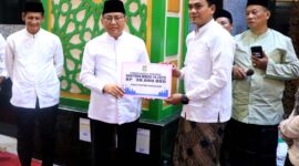 Walikota Tangerang Tarling Sekaligus Salurkan Hibah dan Bantuan Lembaga Pendidikan Keagamaan