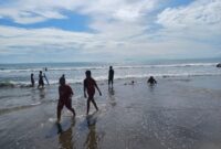 Pantai Anyer: Pilihan Tepat untuk Liburan Lebaran Bersama Keluarga.