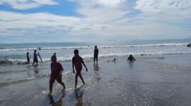 Pantai Anyer: Pilihan Tepat untuk Liburan Lebaran Bersama Keluarga.