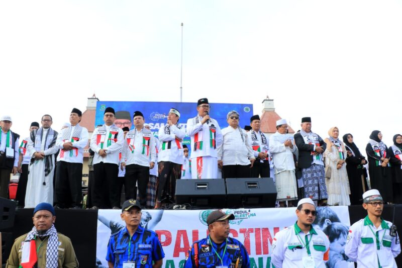Solidaritas dan Dukungan untuk Palestina, Ribuan Warga Tangerang Padati Taman Elektrik.
