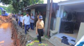 Wali Kota Tangerang Cek Perbaikan Turap dan Rancang Embung.