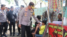 Libur Lebaran 2025, Kapolres Metro Tangerang Kota Pantau Wisata Pantai Ramai Pengunjung, Ini Pesannya.