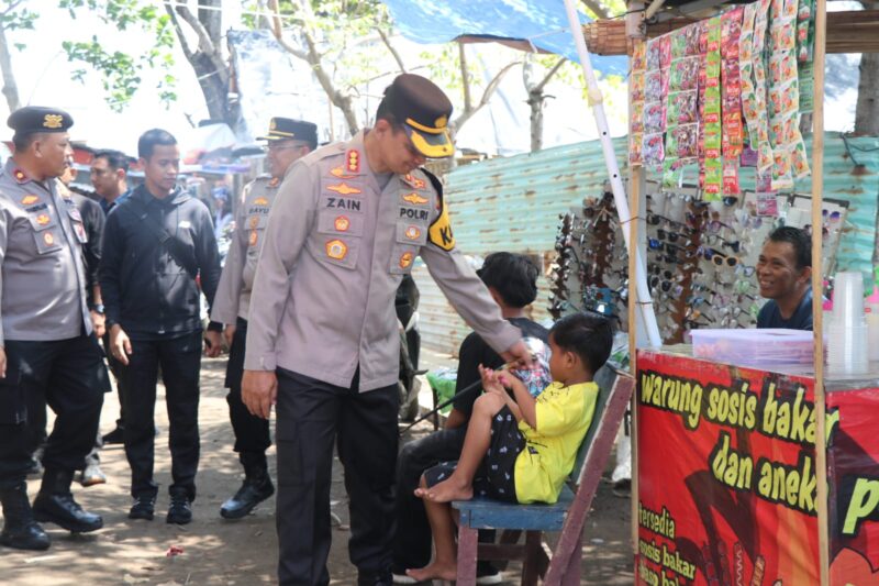 Libur Lebaran 2025, Kapolres Metro Tangerang Kota Pantau Wisata Pantai Ramai Pengunjung, Ini Pesannya.