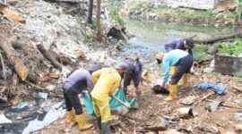 Dinas PUPR Kota Tangerang Kembali Tingkatkan Aktivitas Normalisasi Sungai.