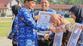Pemkab Tangerang Berikan Penghargaan kepada 15 Kepala Sekolah Inovatif.