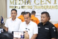 Satresnarkoba Polres Metro Tangerang Tangkap 2 Pengedar Ganja Modus Sistem Tempel.