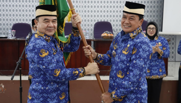 Bupati Tangerang Lantik  Ketua Umum KORPRI.