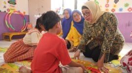 Wabup Tangerang Serahkan Bantuan Makanan Tambahan untuk Cegah Stunting.