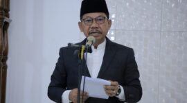Wali Kota dan Wakil Wali Kota Salat Idul Adha di Masjid Agung Al-Ittihad.