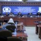 Wali Kota Tangerang Menyampaikan Raperda di Rapat Paripurna DPRD.