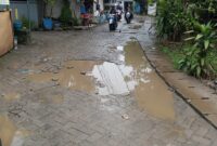 Jalan di Wilayah Kunciran Jaya Rusak Parah, Warga Minta Wali Kota Lihat Ke Lokasi.
