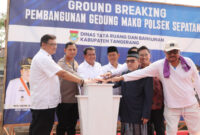 Bupati Tangerang Letakan Batu Pertama Pembangunan Mako Polsek Sepatan.
