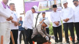 Bupati Tangerang Bersama Kapolres Metro Tangerang Kota Lakukan Ground Breaking Pembangunan Gedung Polsek Sepatan Baru.