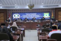 Wali Kota Tangerang Tanggapi Apresiasi dan Masukan Fraksi Soal Dua Raperda.