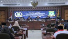 Wali Kota Tangerang Tanggapi Apresiasi dan Masukan Fraksi Soal Dua Raperda.
