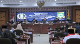 Wali Kota Tangerang Tanggapi Apresiasi dan Masukan Fraksi Soal Dua Raperda.