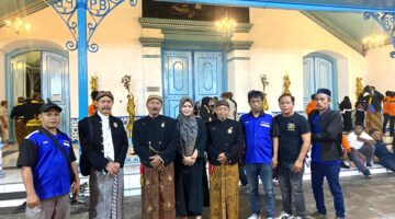 Anggota PWI Kota Tangerang Mengikuti Acara Tradisi Kirab Pusaka 1 Suro 2025 di Surakarta.