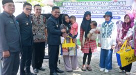 Wali Kota Tangerang Sachrudin Serahkan Bantuan untuk 1.000 Balita Berisiko Stunting.