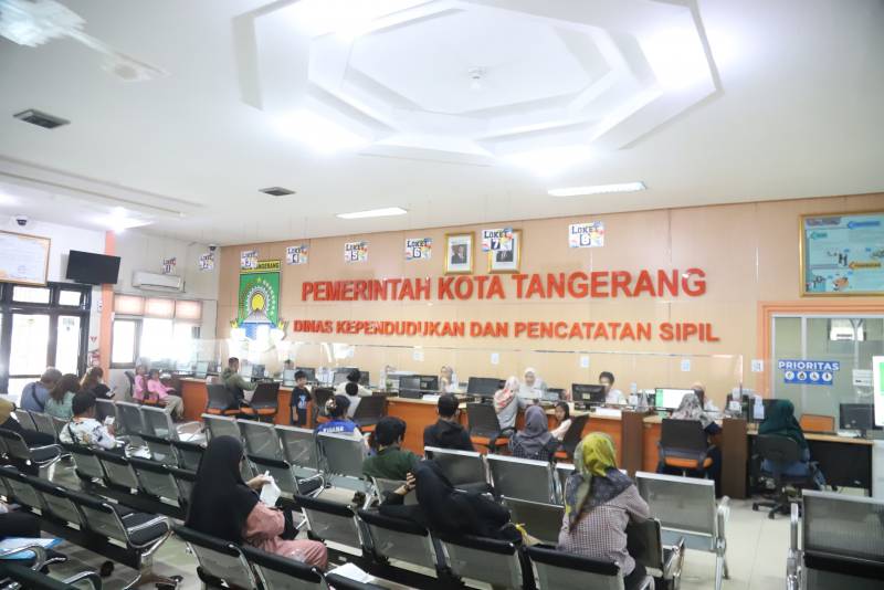 Disdukcapil Kota Tangerang Buka Pelayanan Urus Dokemen Pascabanjir Gratis.