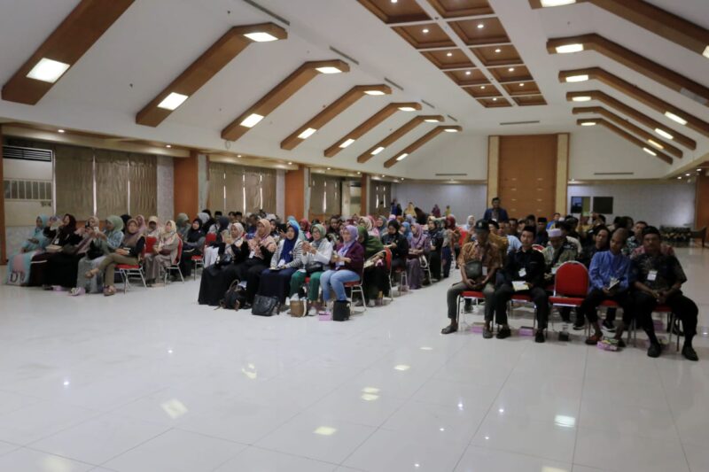Wali Kota Tangerang Buka Kegiatan Pembinaan Organisasi Sosial Budaya Keagamaan.