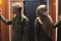 Satpol PP Kota Tangerang Lakukan Razia Penginapan.