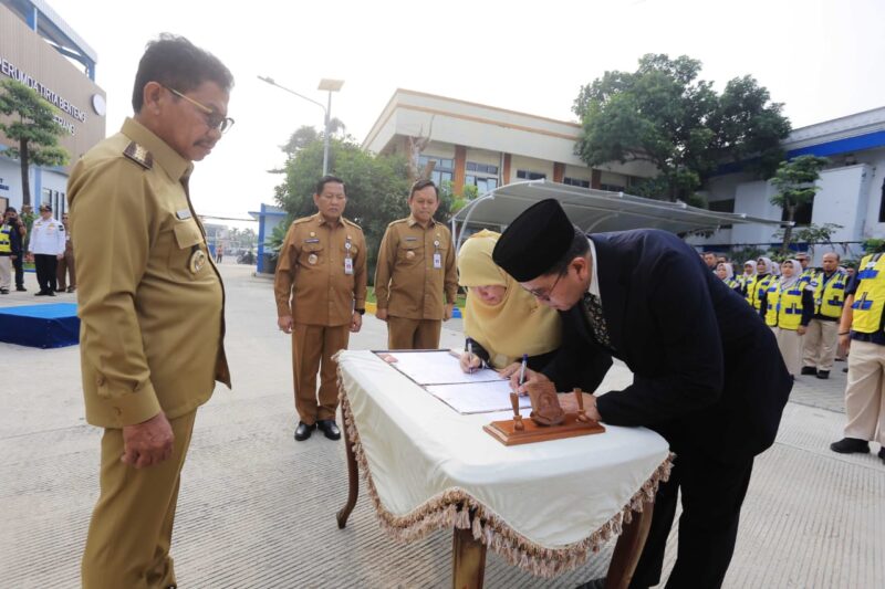 Dirum PDAM TB Tommy Herdiansyah Dilantik Walikota Tangerang.