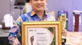 H. Turidi Susanto Wakil Ketua DPRH. Turidi Susanto Wakil Ketua DPRD Kota Tangerang Raih Penghargaan.D Kota Tangerang Raih Penghargaan.