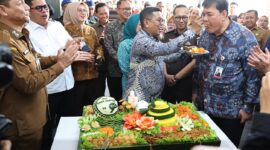 Gubernur Andra Soni Meresmikan Grha Bank Banten.