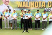 Sachrudin Buka Turnamen Golf Wali Kota Cup 2025.