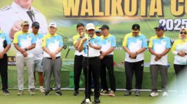 Sachrudin Buka Turnamen Golf Wali Kota Cup 2025.