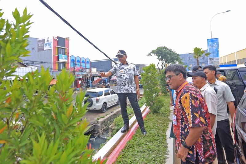 Wali Kota Tangerang Minta BPPW Segera Tindaklanjuti Keluhan Para Pedagang.