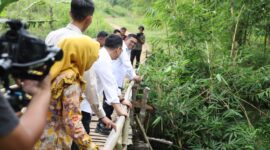 Gubernur Banten, Andra Soni, Respons Langsung Aspirasi Masyarakat.