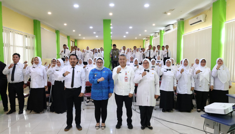 Wabup Tangerang Tutup Kegiatan Pengembangan Kompetensi Pelatihan Penatausahaan Dana BOS.