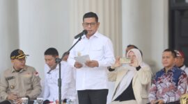 Gubernur Banten, Andra Soni: Baris Berbaris dan Upacara Bendera Tumbuhkan Jiwa Kepemimpinan dan Kedisiplinan di Generasi Muda.