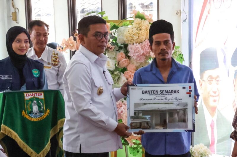 Gubernur Banten Andra Soni Menghadiri Program Pendistribusian Renovasi RTLH dan Instalasi Air Bersih.