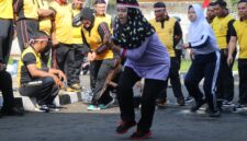 Tawa, Olahraga, dan Kebersamaan Warnai Jalan Santai serta Lomba Meriah Polres Metro Tangerang Kota.