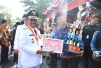 Kecamatan Larangan Juara Lomba Tarik Tambang Daring Kota Tangerang dalam Acara HUT RI Ke-80.