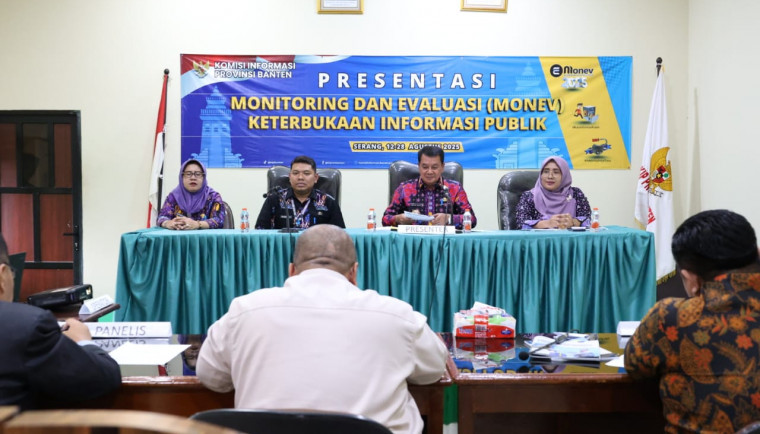 Bupati Tangerang Paparkan Monitoring dan Evaluasi Keterbukaan Informasi Publik di KIP Banten.