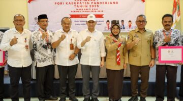 Wagub Banten A Dimyati Natakusumah: PGRI Harus Jadi Benteng Perlindungan dan Peningkatan Profesionalisme Guru.