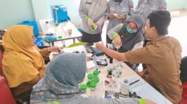 Dinkes Kota Tangerang Survei Kualitas Air Minum ke 600 Rumah Warga.