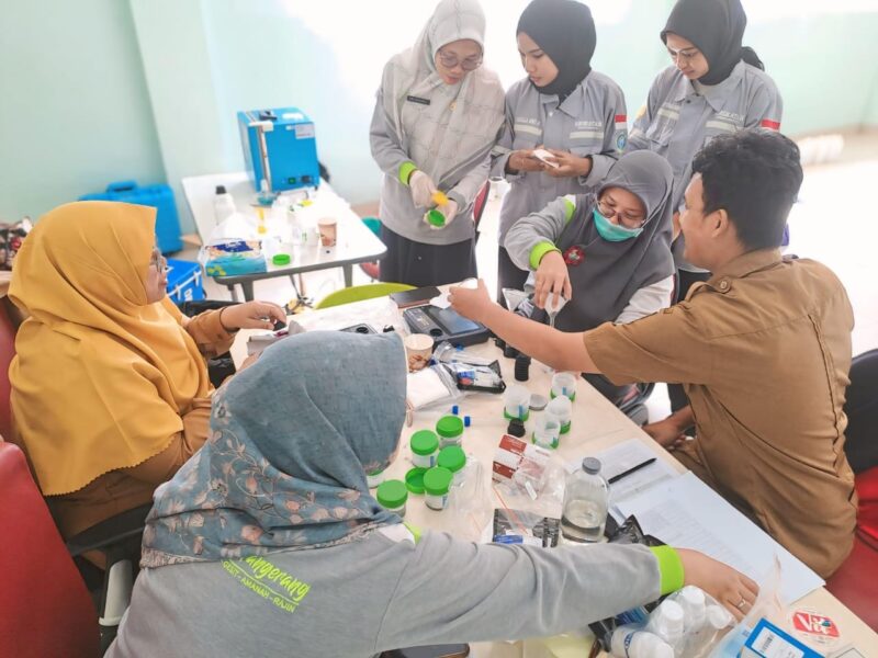 Dinkes Kota Tangerang Survei Kualitas Air Minum ke 600 Rumah Warga.